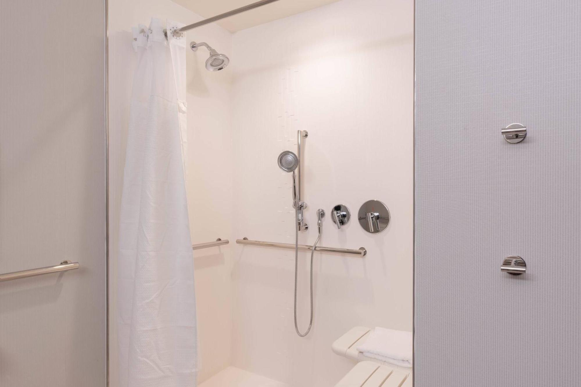 Towneplace Suites By Marriott Thousand Oaks Agoura Hills Esterno foto